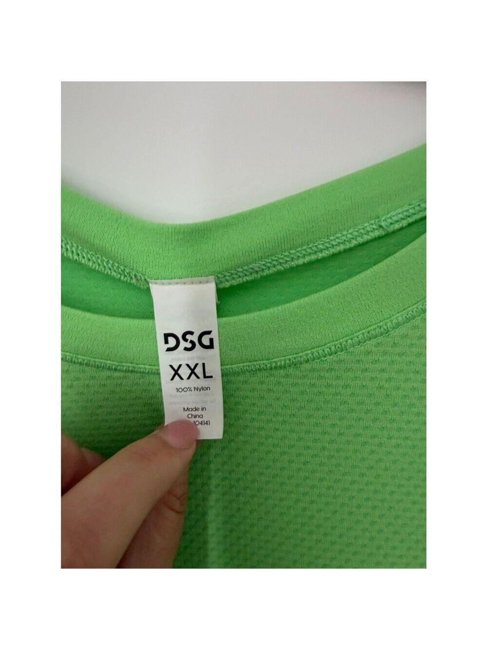 DSG Women's XXL Neon Green Muscle Tank Athletic Workout Sleeveless Top - Picture 2 of 3